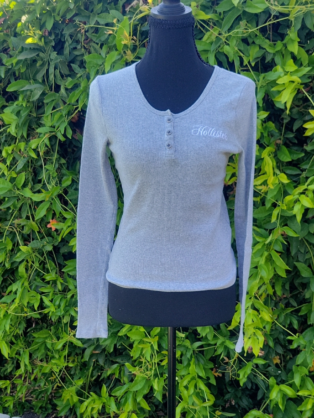 Y2K Hollister Gray Ribbed  Henley Long Sleeve Top L